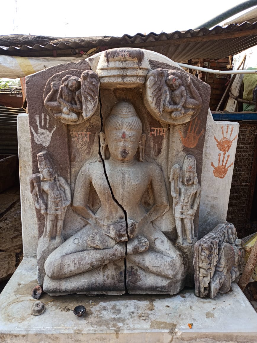 रैसलपुर में पाई गई  दुर्लभ बुद्ध प्रतिमा जिला संग्रहालय में होगी संग्रहित